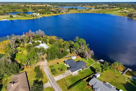 40700 Long Island Drive Umatilla FL 32784