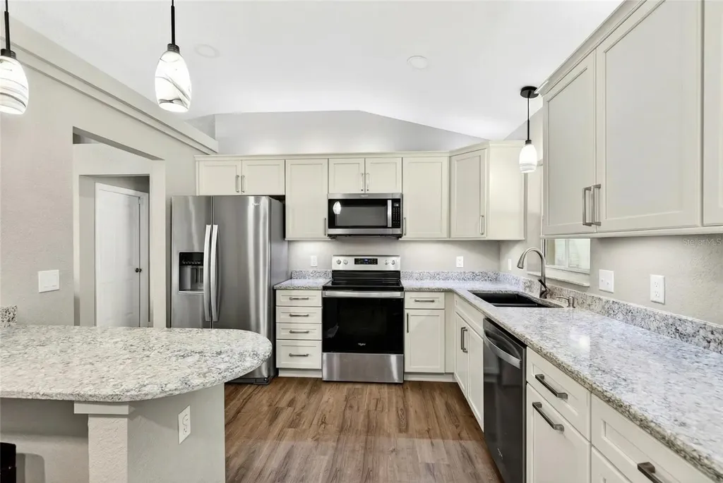 902 NE 130th Terrace Silver Springs FL 34488