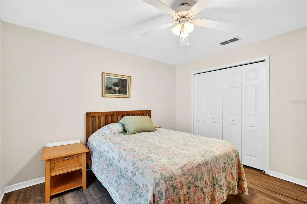 902 NE 130th Terrace Silver Springs FL 34488