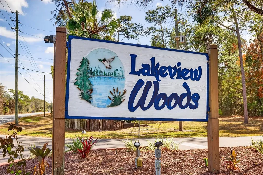 902 NE 130th Terrace Silver Springs FL 34488
