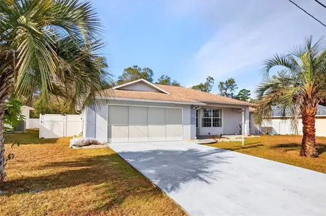 902 NE 130th Terrace Silver Springs FL 34488