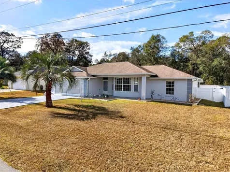 902 NE 130th Terrace Silver Springs FL 34488