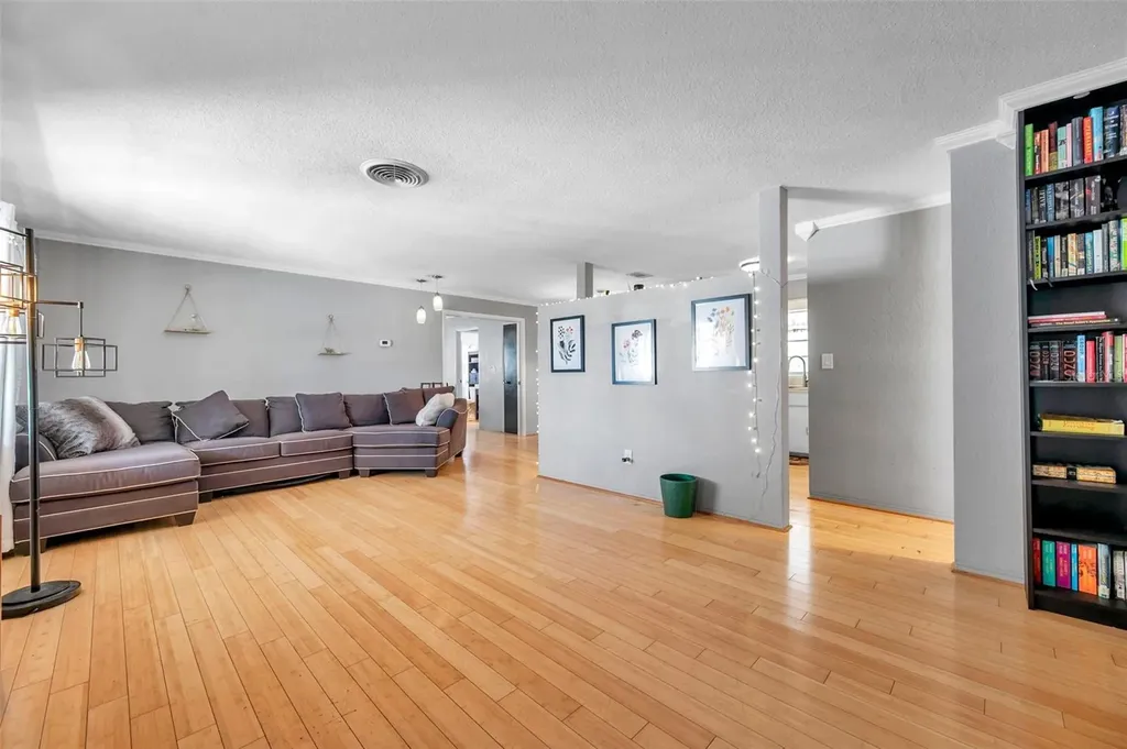 2825 60th Street N St Petersburg FL 33710