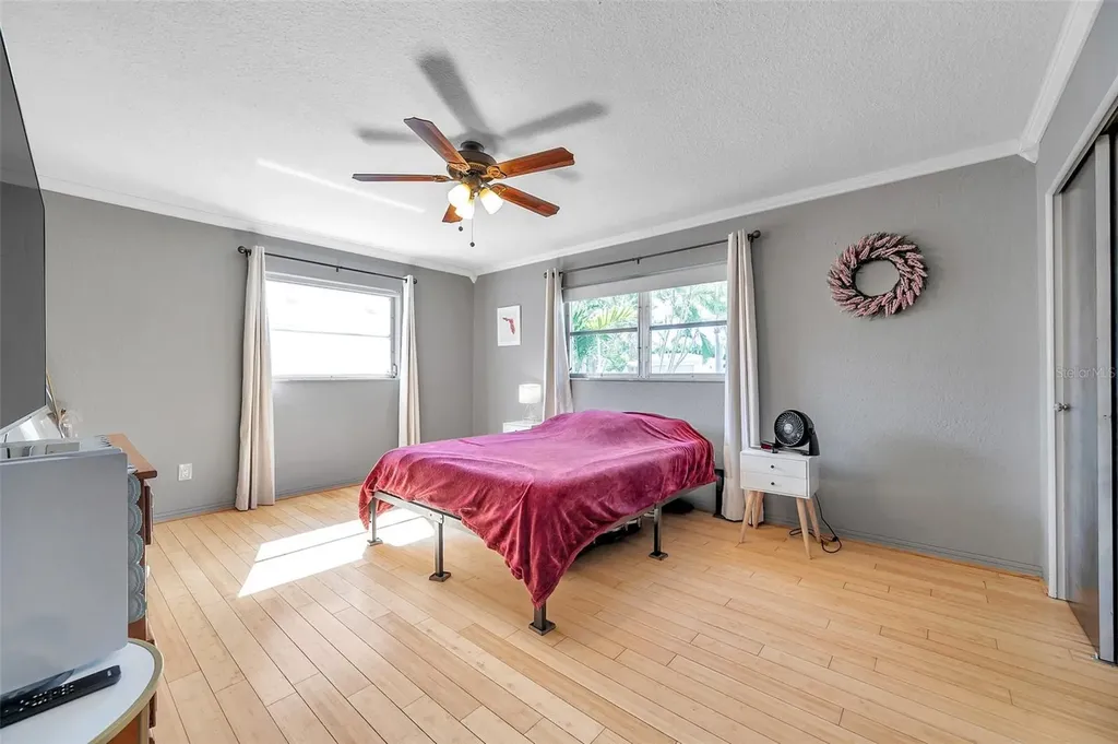 2825 60th Street N St Petersburg FL 33710