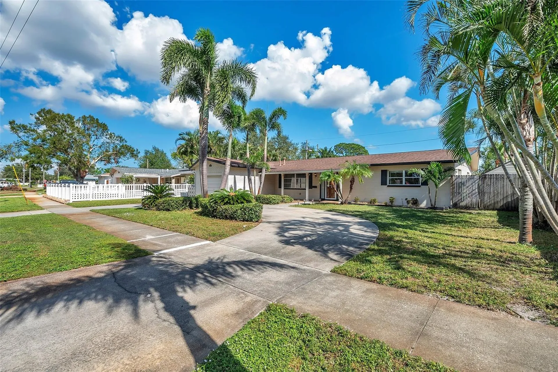 2825 60th Street N St Petersburg FL 33710