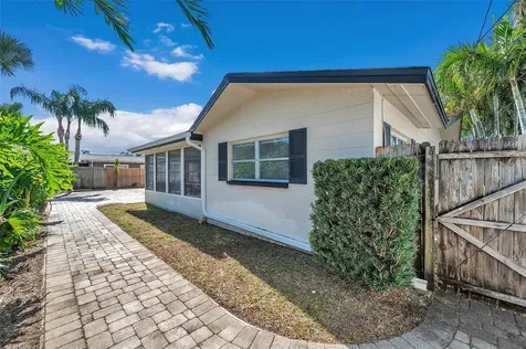 2825 60th Street N St Petersburg FL 33710