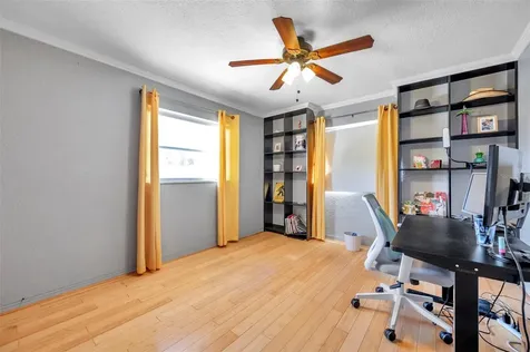 2825 60th Street N St Petersburg FL 33710