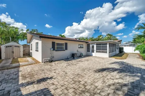 2825 60th Street N St Petersburg FL 33710