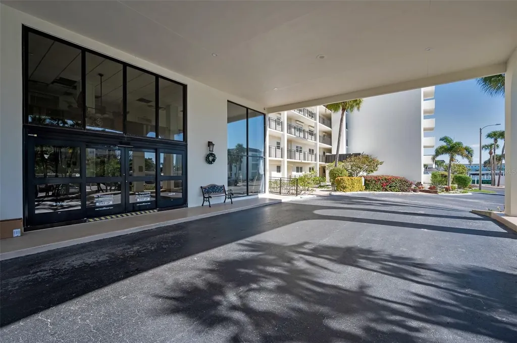 9 Haig Place Dunedin FL 34698