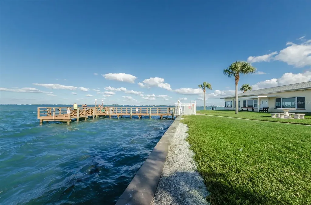 9 Haig Place Dunedin FL 34698