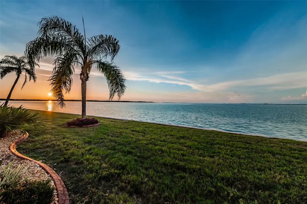 9 Haig Place Dunedin FL 34698