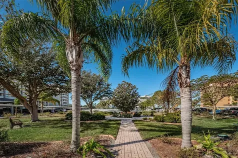 9 Haig Place Dunedin FL 34698