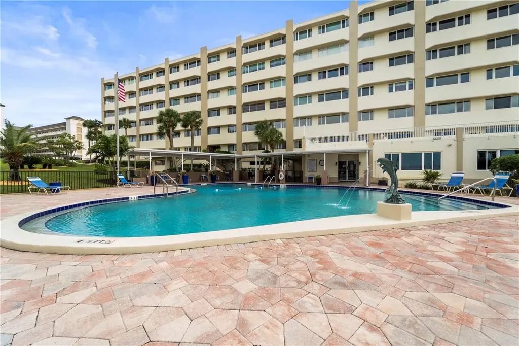 100 Bluff View Drive Belleair Bluffs FL 33770