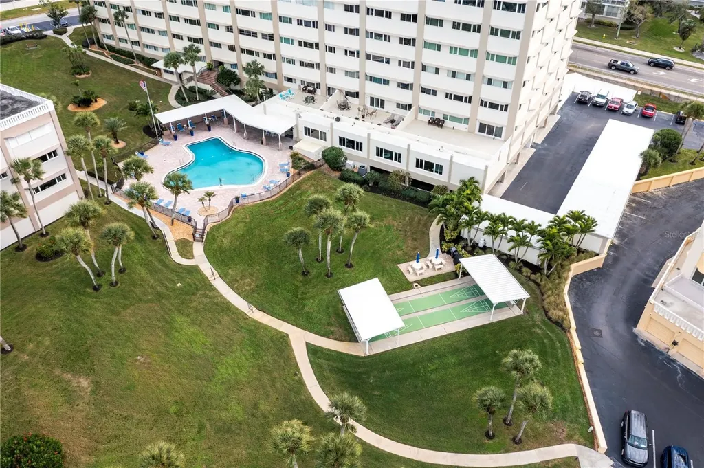100 Bluff View Drive Belleair Bluffs FL 33770