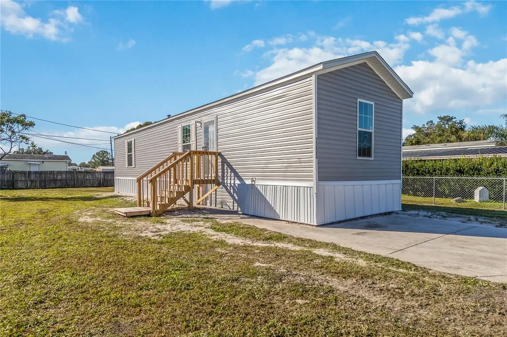 2003 Oak Street St Cloud FL 34769