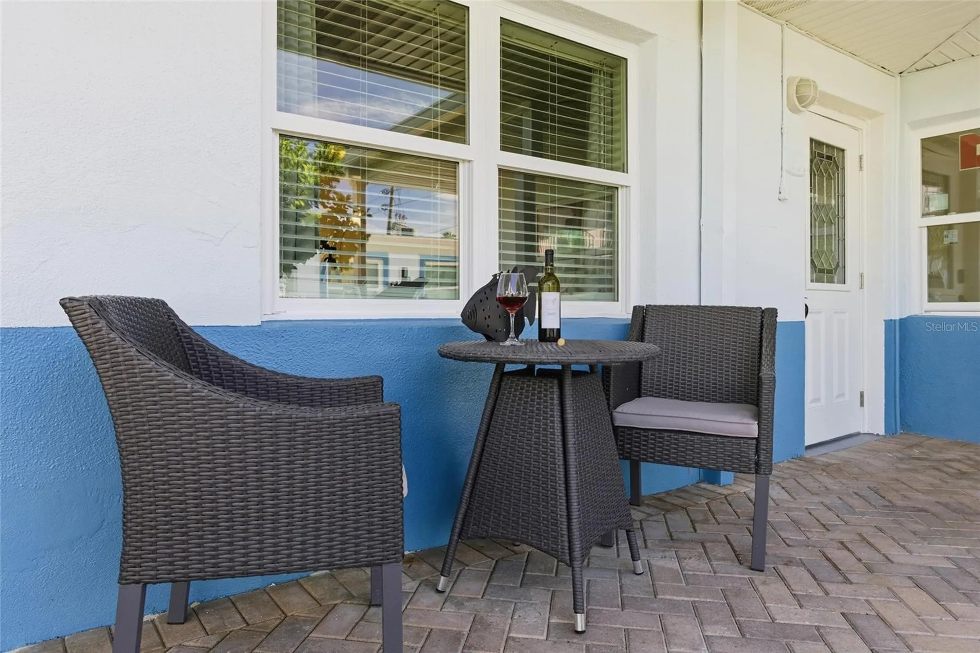 16 Paradise Lane St Petersburg FL 33706