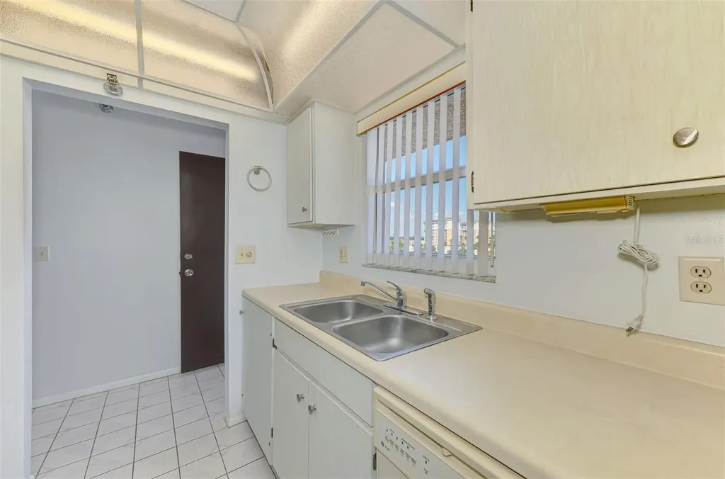 232 Saint Augustine Avenue Venice FL 34285