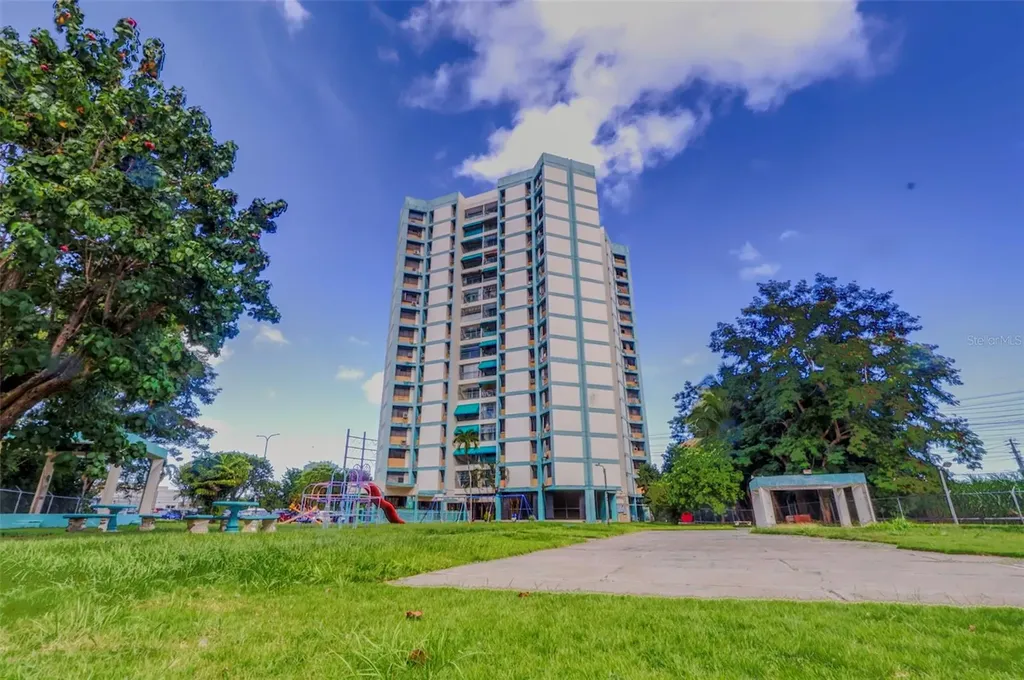 505 Condo. Torres De Carolina Carolina PR 00987