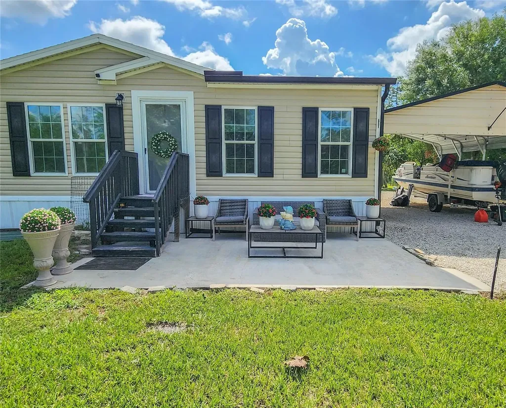 2895 Spruce Street Bunnell FL 32110