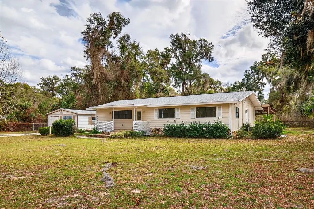 4400 NE 139th Lane Anthony FL 32617