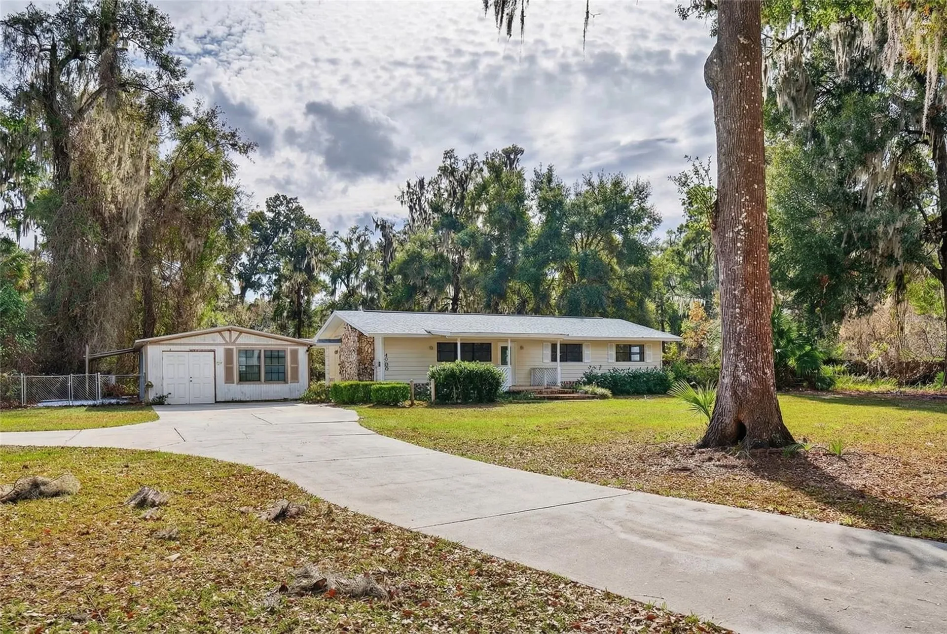 4400 NE 139th Lane Anthony FL 32617