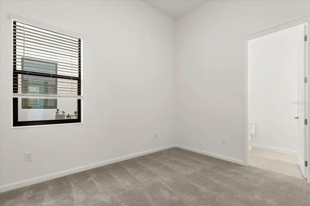 11073 Moray Bay Avenue Orlando FL 32821