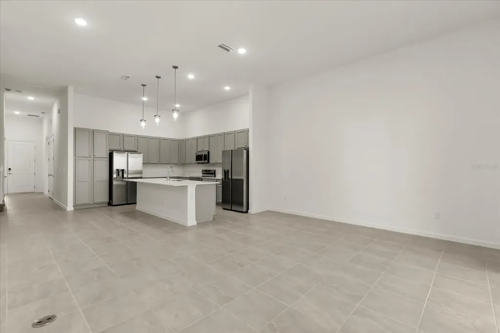 11073 Moray Bay Avenue Orlando FL 32821