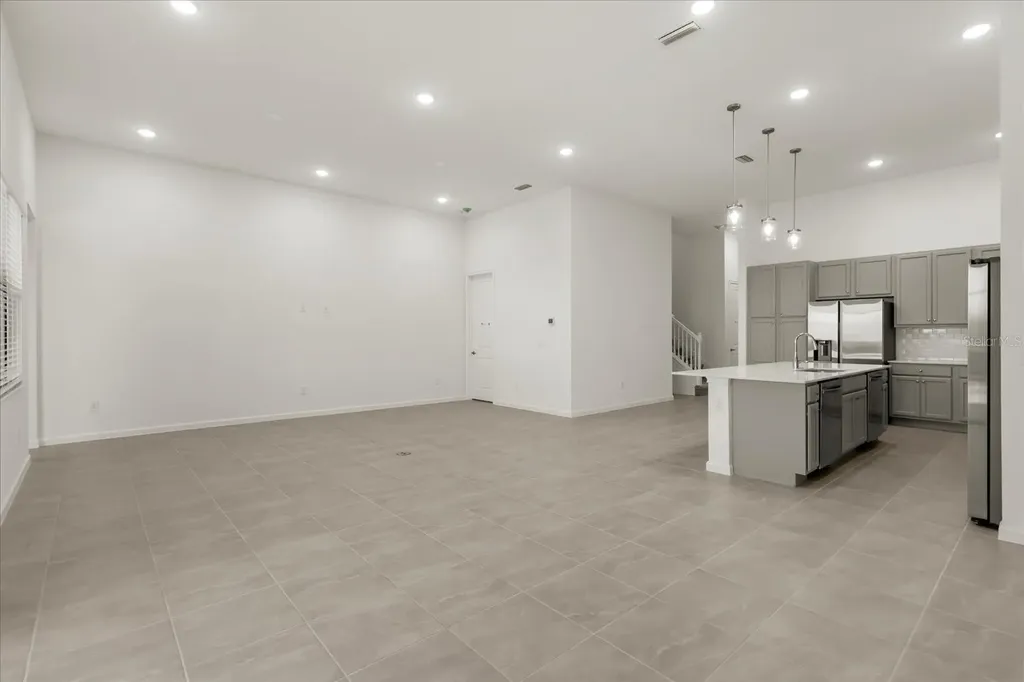 11073 Moray Bay Avenue Orlando FL 32821