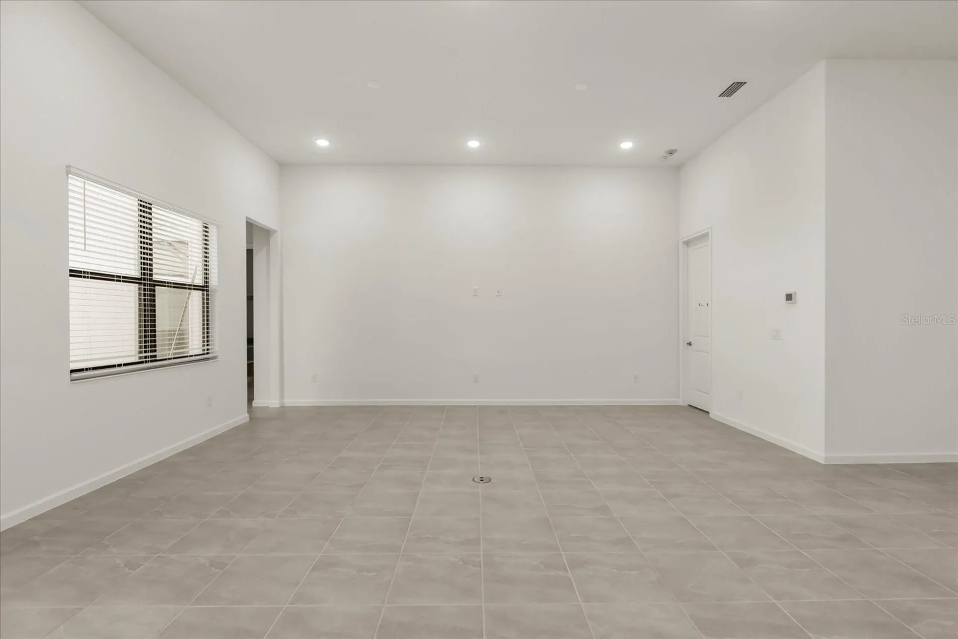 11073 Moray Bay Avenue Orlando FL 32821