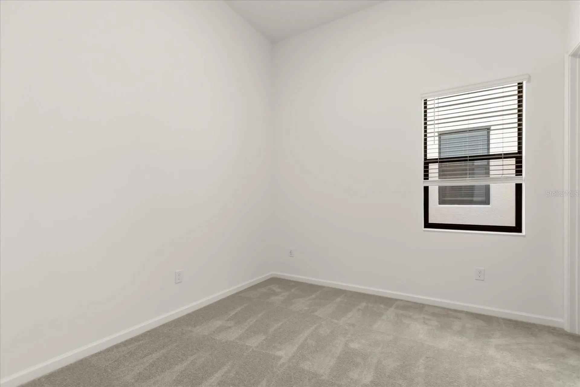 11073 Moray Bay Avenue Orlando FL 32821