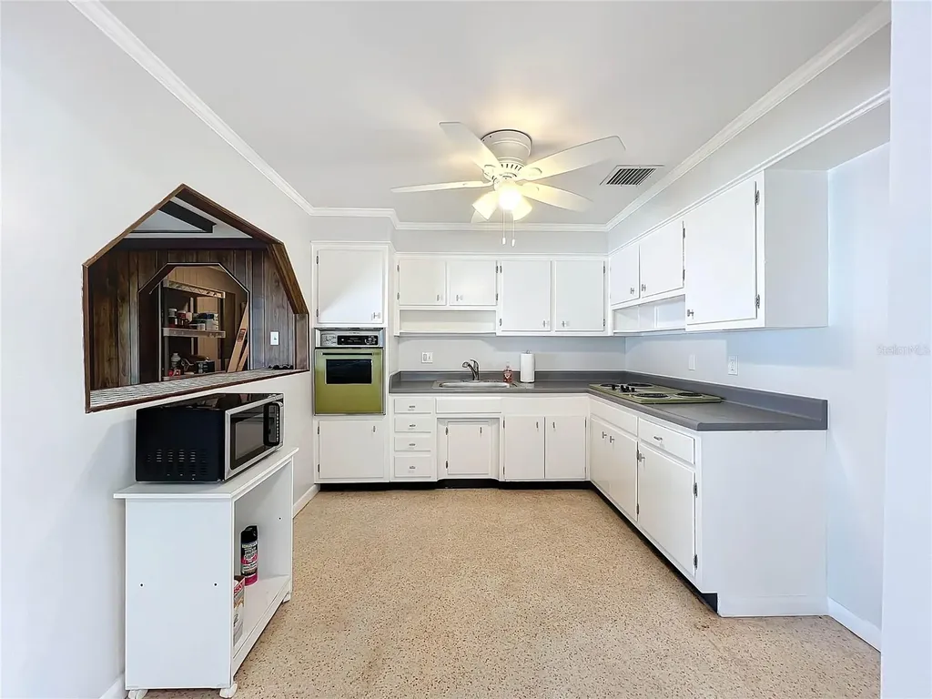 2877 Michigan Street Sarasota FL 34237