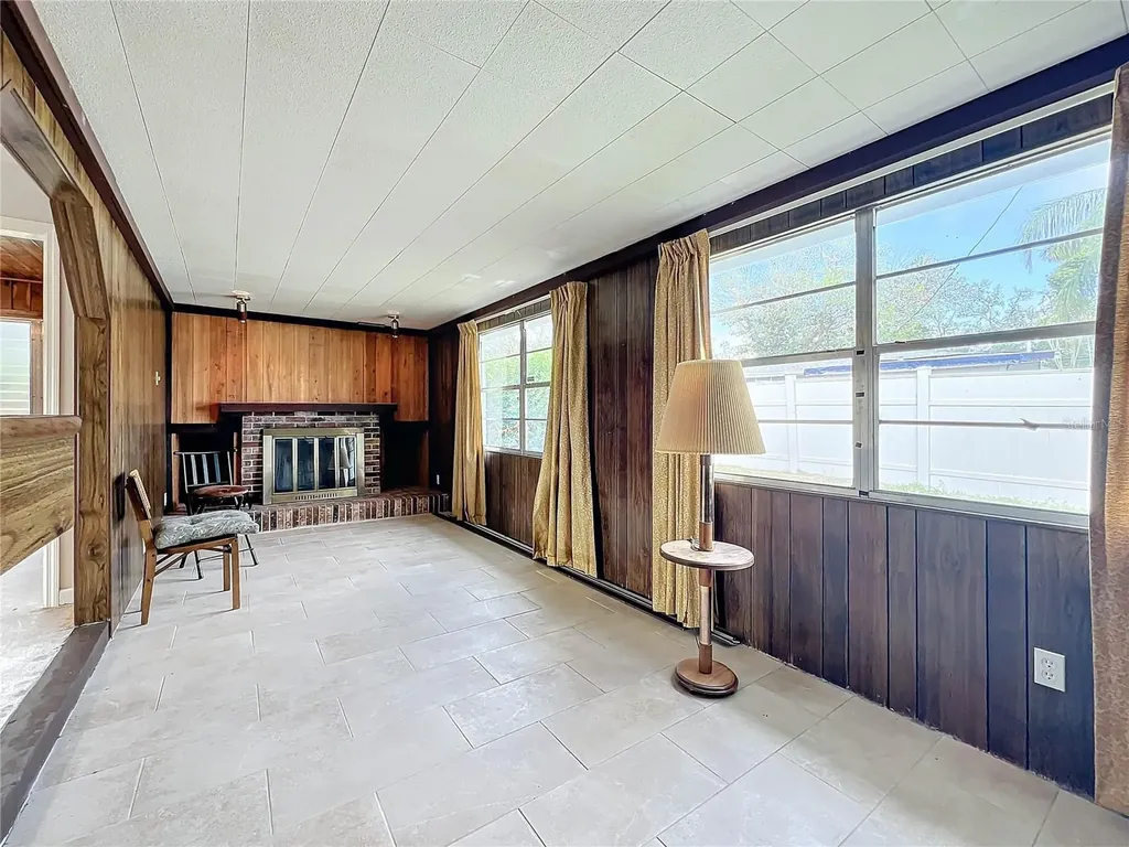 2877 Michigan Street Sarasota FL 34237