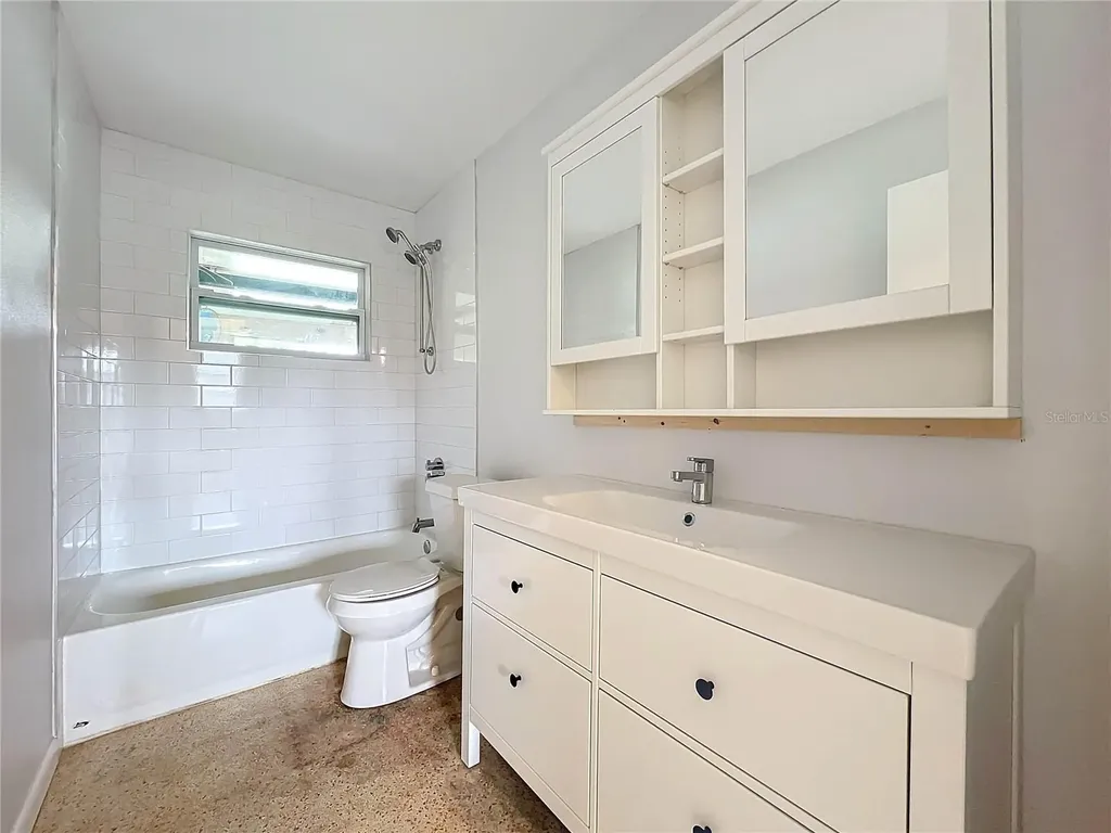 2877 Michigan Street Sarasota FL 34237