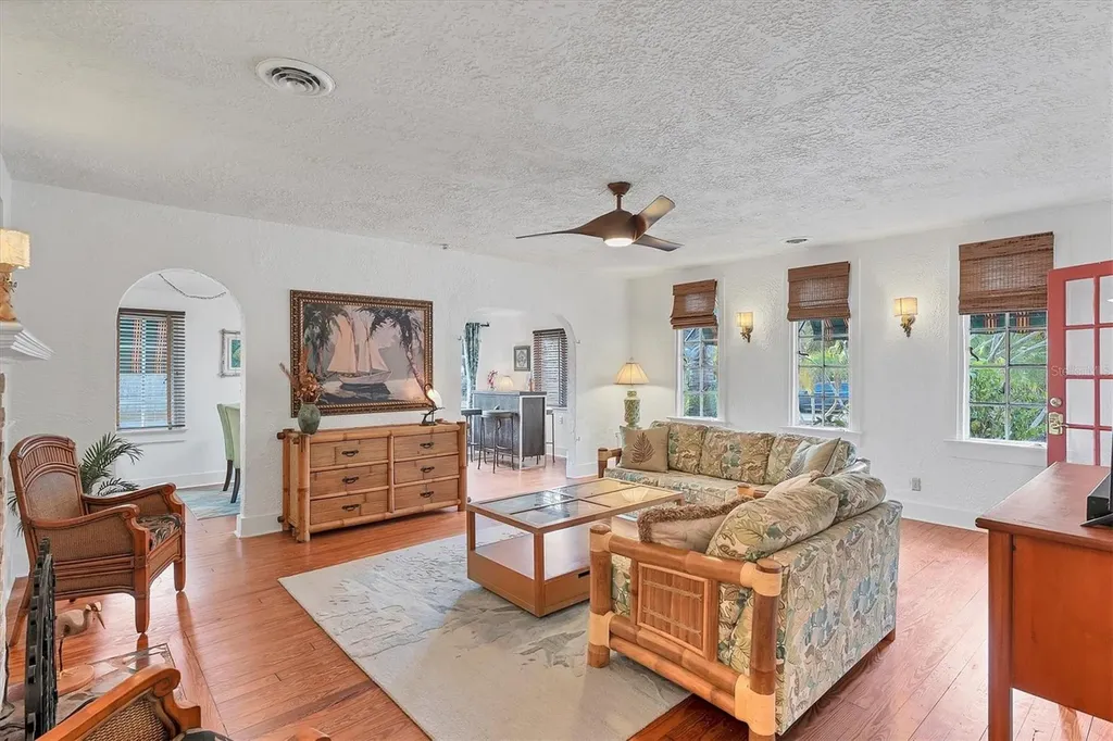 202 Pocono Trail E Nokomis FL 34275