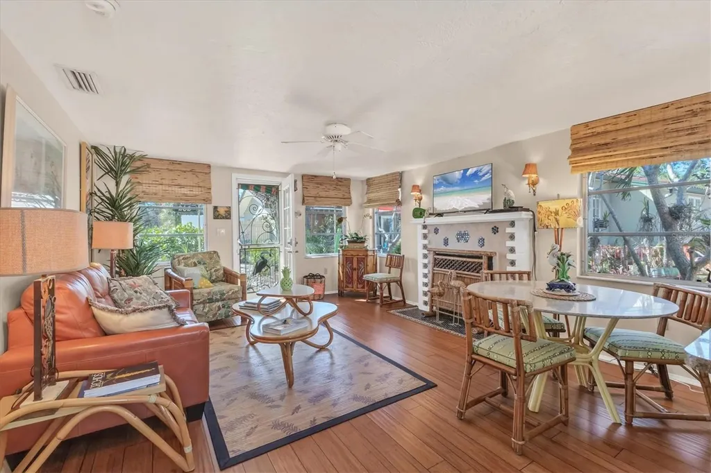 202 Pocono Trail E Nokomis FL 34275
