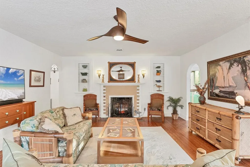 202 Pocono Trail E Nokomis FL 34275