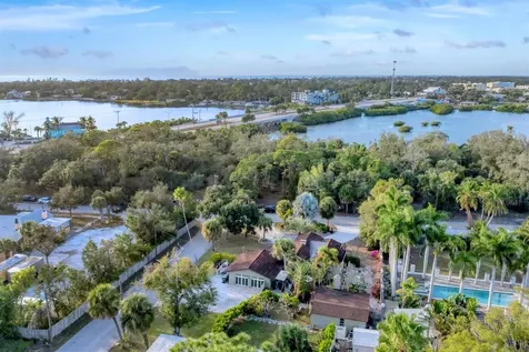 202 Pocono Trail E Nokomis FL 34275