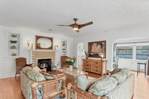 202 Pocono Trail E Nokomis FL 34275