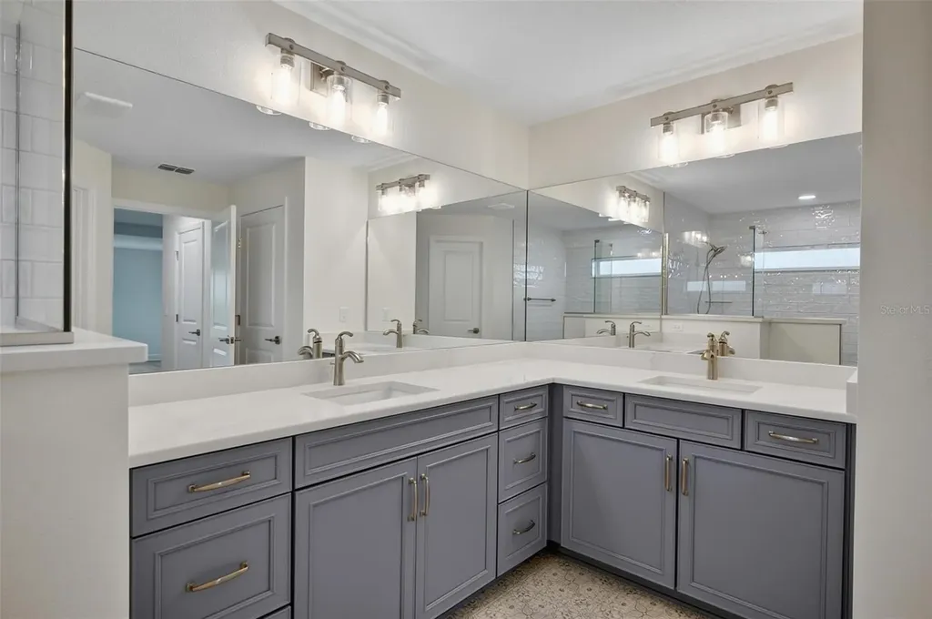 15 Eric Drive Palm Coast FL 32164