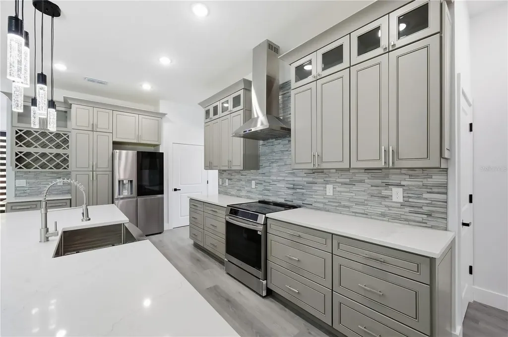 1349 Cr 243 A Wildwood FL 34785
