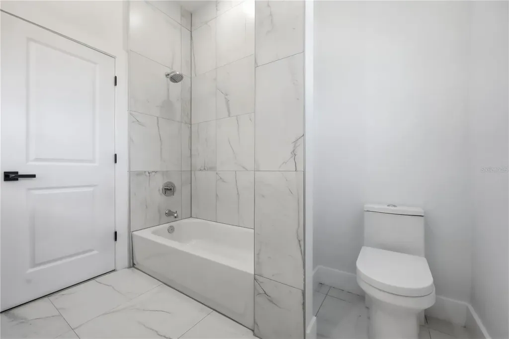1349 Cr 243 A Wildwood FL 34785