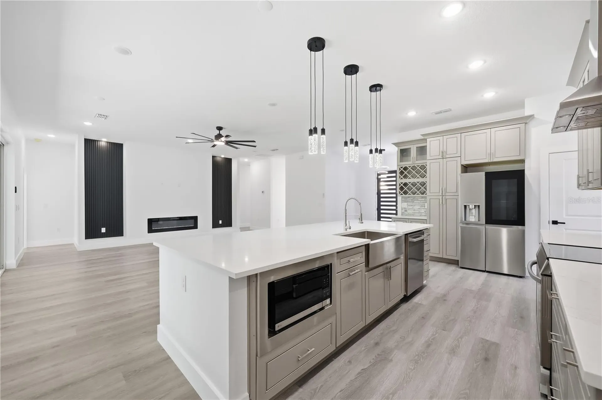 1349 Cr 243 A Wildwood FL 34785
