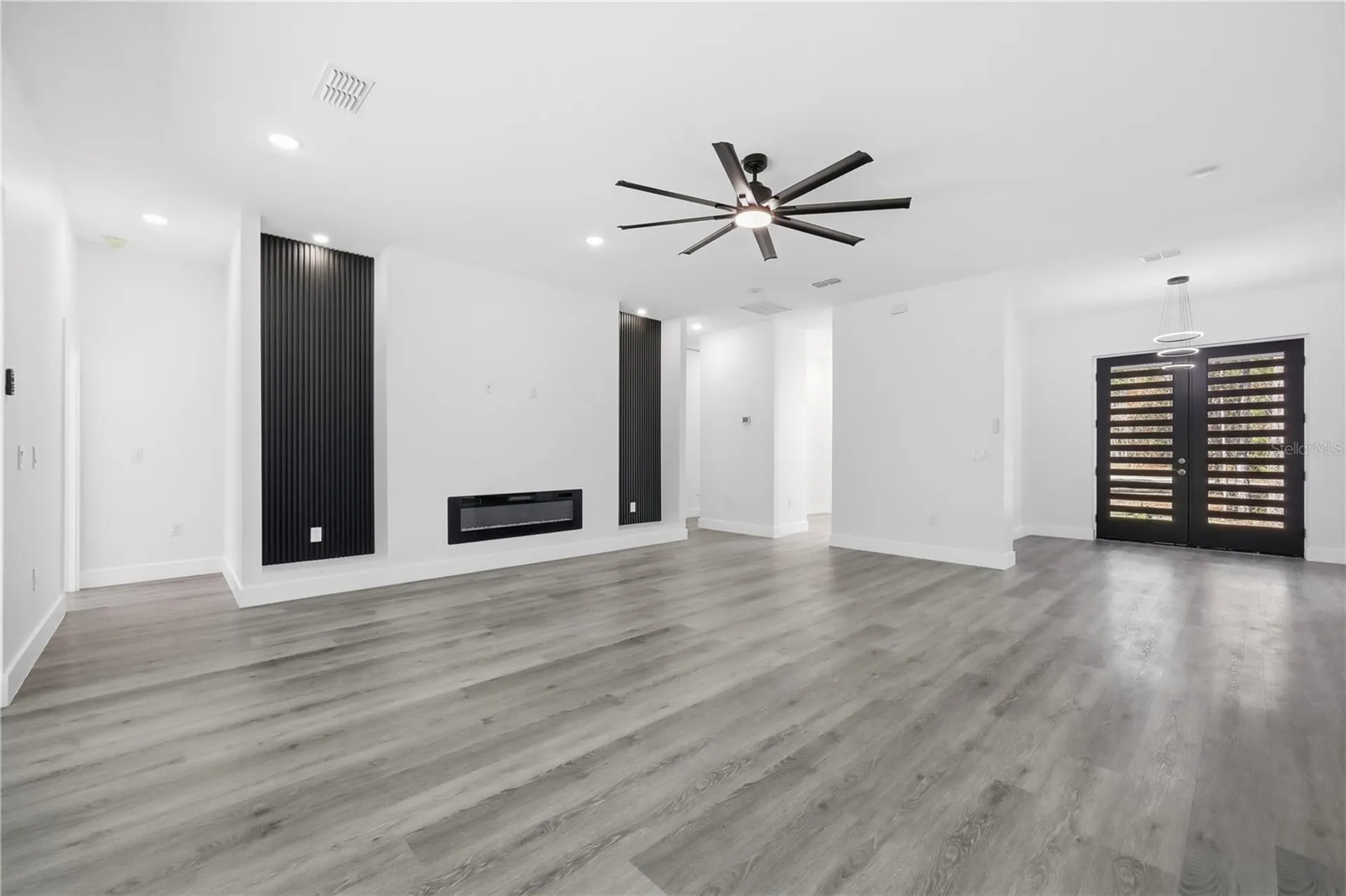 1349 Cr 243 A Wildwood FL 34785