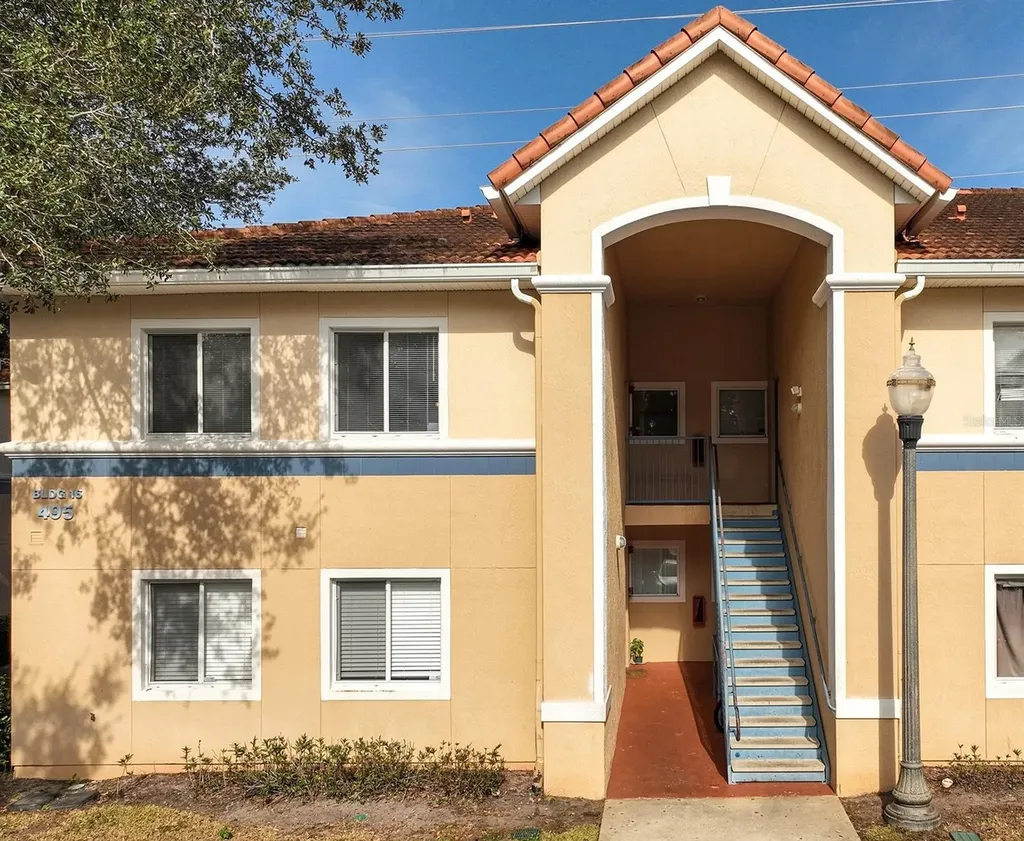 495 Las Cortes Lane Orlando FL 32824