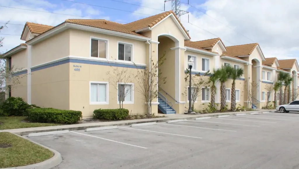 495 Las Cortes Lane Orlando FL 32824