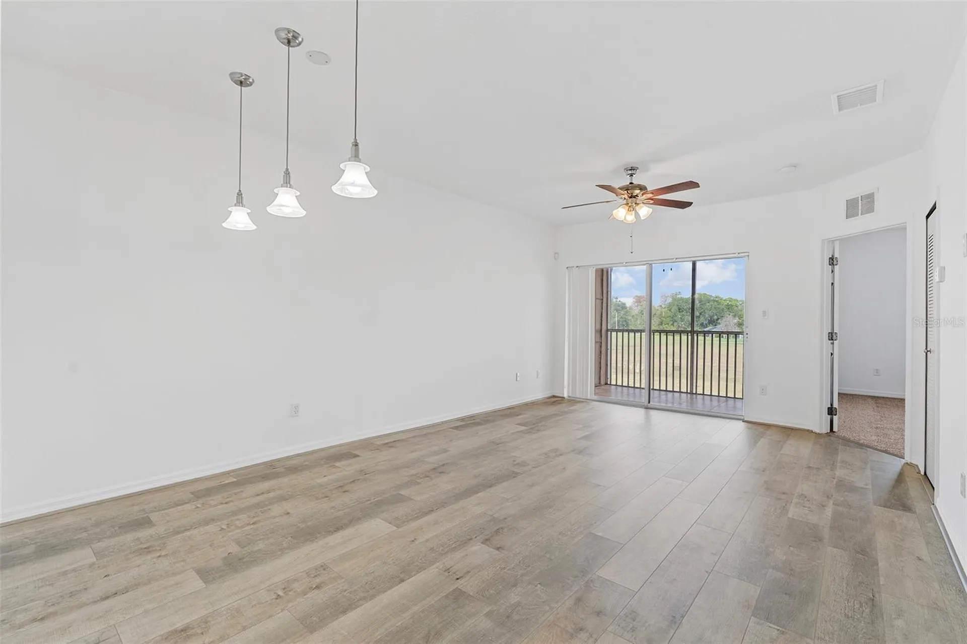 495 Las Cortes Lane Orlando FL 32824