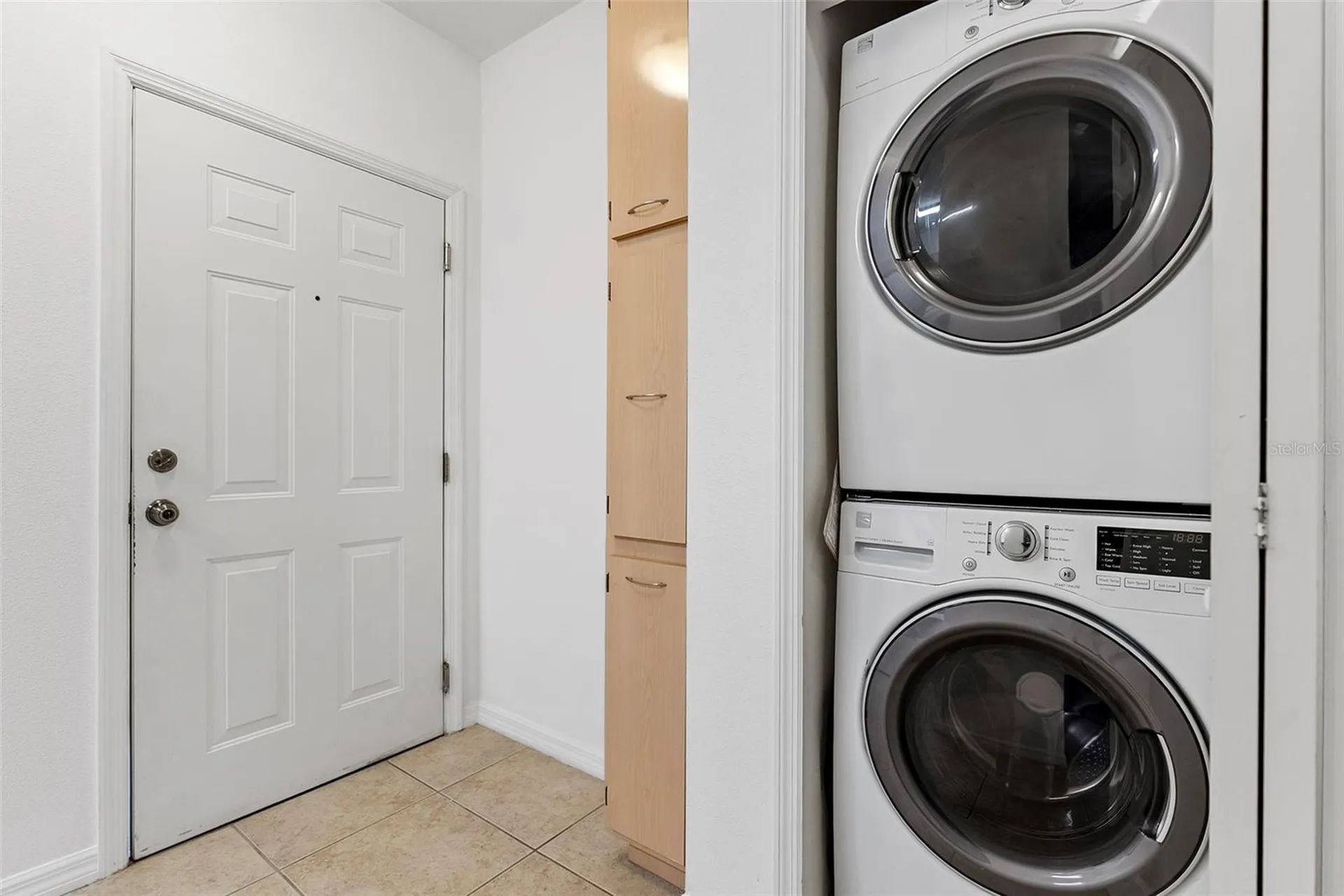495 Las Cortes Lane Orlando FL 32824