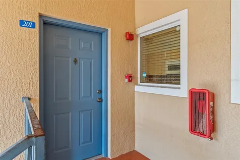 495 Las Cortes Lane Orlando FL 32824