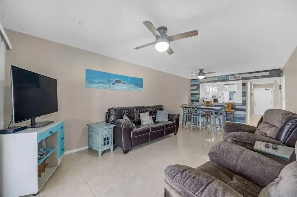 803 Bahia Del Sol Drive Ruskin FL 33570