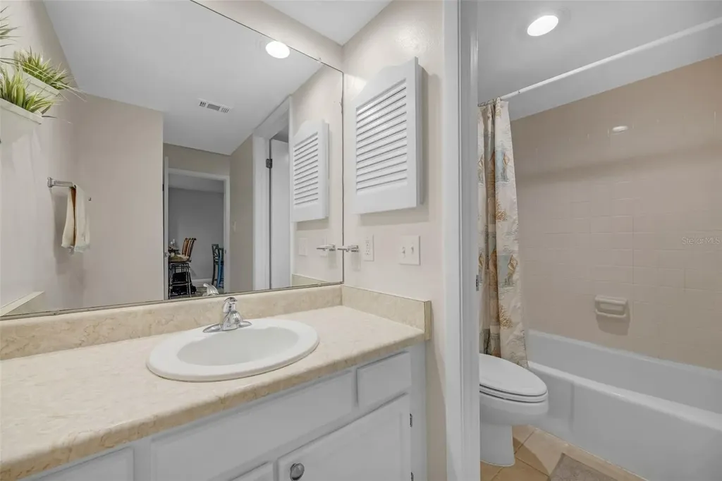 803 Bahia Del Sol Drive Ruskin FL 33570